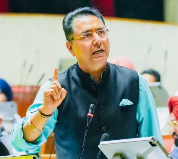 ਸੰਬੋਧਨ ਕਰਦੇ ਹੋਏ ਕੈਬਨਿਟ ਮੰਤਰੀ ਅਮਨ ਅਰੋੜਾ।