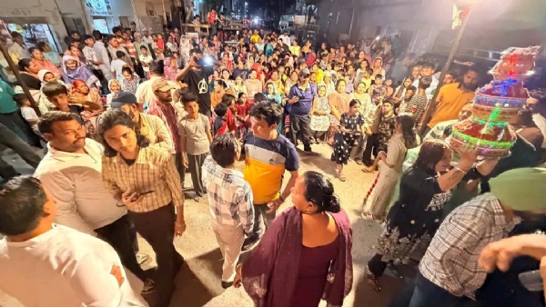 ਜਾਗੋ ਕੱਢਦੀਆਂ ਮਹਿਲਾਵਾਂ