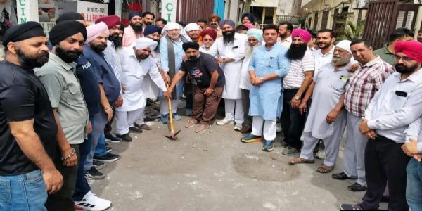 ਵਿਧਾਇਕ ਪਰਾਸ਼ਰ ਨੇ ਲਗਭਗ ਇੱਕ ਕਰੋੜ ਰੁਪਏ ਦੇ ਵਿਕਾਸ ਪ੍ਰੋਜੈਕਟਾਂ ਦੀ ਕੀਤੀ ਸ਼ੁਰੂਆਤ