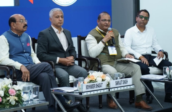 ਸੈਸ਼ਨ ’ਚ ਮੰਤਰੀ ਮੋਹਿੰਦਰ ਭਗਤ ਅਤੇ ਹੋਰ ਪਤਵੰਤੇ।