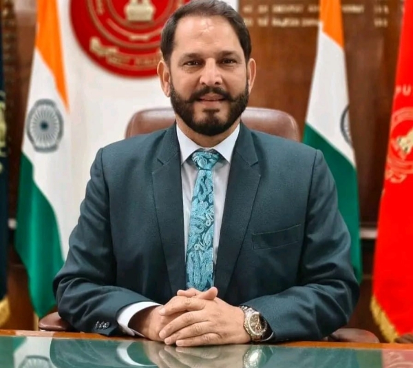 ਡਿਪਟੀ ਕਮਿਸ਼ਨਰ ਰਾਜੇਸ਼ ਧੀਮਾਨ ਡਿਪਟੀ ਕਮਿਸ਼ਨਰ ਰਾਜੇਸ਼ ਧੀਮਾਨ