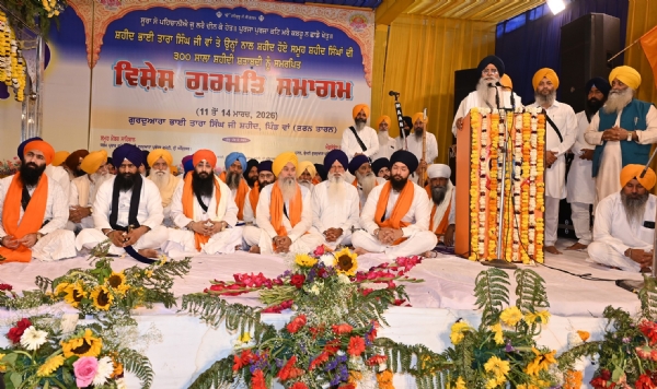 ਸਮਾਗਮ ਨੂੰ ਸੰਬੋਧਨ ਕਰਦੇ ਐਡਵੋਕੇਟ ਧਾਮੀ। ਸਮਾਗਮ ਨੂੰ ਸੰਬੋਧਨ ਕਰਦੇ ਐਡਵੋਕੇਟ ਧਾਮੀ।