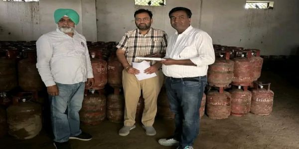 ਘਰੇਲੂ ਸਿਲੰਡਰਾਂ ਦੀ ਗ਼ੈਰਕਾਨੂੰਨੀ ਵਰਤੋਂ ਰੋਕਣ ਲਈ ਵਪਾਰਕ ਅਦਾਰਿਆਂ 