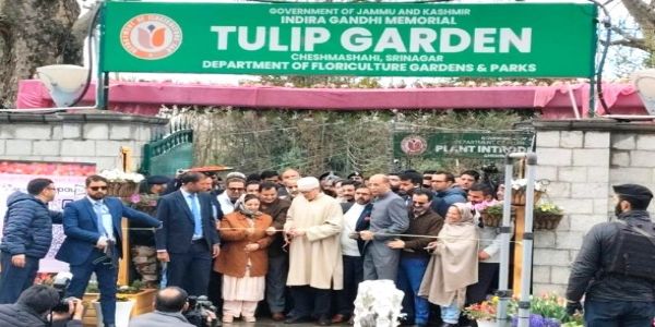 ਮੁੱਖ ਮੰਤਰੀ ਉਮਰ ਅਬਦੁੱਲਾ ਨੇ ਸ਼੍ਰੀਨਗਰ ’ਚ ਏਸ਼ੀਆ ਦੇ ਸਭ ਤੋਂ ਵੱਡੇ ਟਿਊਲਿਪ ਗਾਰਡਨ ਦਾ ਕੀਤਾ ਉਦਘਾਟਨ