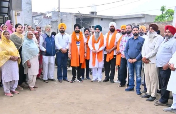 ਵਿਕਾਸ ਕਾਰਜਾਂ ਦੀ ਸ਼ੁਰੂਆਤ ਕਰਵਾਉਂਦੇ ਤਰੁਨਪ੍ਰੀਤ ਸਿੰਘ ਸੌਂਦ