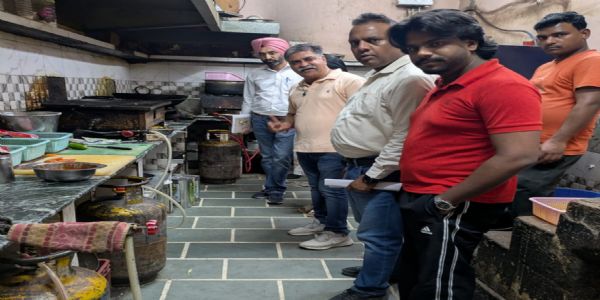 ਐਲ.ਪੀ.ਜੀ ਸਿਲੰਡਰਾਂ ਦੀ ਜਮਾਂਖੋਰੀ, ਗ਼ੈਰਕਾਨੂੰਨੀ ਵਰਤੋਂ ਅਤੇ ਕਾਲਾਬਾਜ਼ਾਰੀ ਰੋਕਣ ਲਈ ਪ੍ਰਸ਼ਾਸਨ ਵੱਲੋਂ ਕਾਰਵਾਈ ਜਾਰੀ