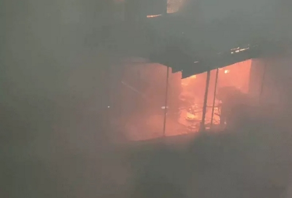 ਇੰਦੌਰ ਵਿੱਚ ਅੱਗ ਲੱਗਣ ਤੋਂ ਬਾਅਦ ਹਾਦਸੇ ਵਾਲੀ ਥਾਂ ਦੀ ਤਸਵੀਰ।