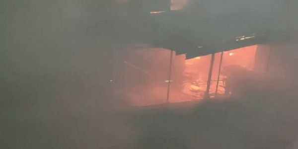 (ਲੀਡ) ਮੱਧ ਪ੍ਰਦੇਸ਼ : ਇੰਦੌਰ ’ਚ ਇਲੈਕਟ੍ਰਿਕ ਕਾਰ ਚਾਰਜਿੰਗ ਪੁਆਇੰਟ ’ਚ ਧਮਾਕੇ ਕਾਰਨ ਘਰ ਨੂੰ ਲੱਗੀ ਅੱਗ, ਅੱਠ ਲੋਕਾਂ ਦੀ ਮੌਤ, ਚਾਰ ਜ਼ਖਮੀ