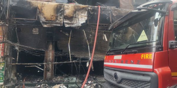 ਪਾਲਮ ਅੱਗ ਤ੍ਰਾਸਦੀ: ਚਾਰ ਮੰਜ਼ਿਲਾ ਇਮਾਰਤ ’ਚ ਭਿਆਨਕ ਅੱਗ ’ਚ ਤਿੰਨ ਮਾਸੂਮਾਂ ਸਮੇਤ ਨੌਂ ਦੀ ਗਈ ਜਾਨ