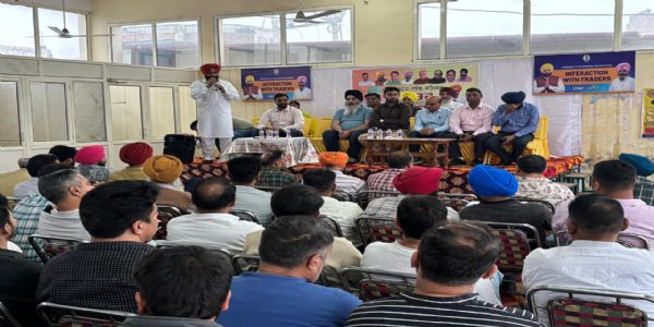 ਘਨੌਰ ਹਲਕੇ ਦੇ ਵਪਾਰੀਆਂ ਦੀਆਂ ਸਮੱਸਿਆਵਾਂ ਦੇ ਹੱਲ ਲਈ ਟਰੇਡਰਜ਼ ਕਮਿਸ਼ਨ ਦੀ ਬੈਠਕ