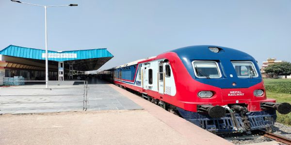 ਨੇਪਾਲ ਵਿੱਚ ਭਾਰਤੀ ਸਹਾਇਤਾ ਨਾਲ ਬਣਾਏ ਜਾ ਰਹੇ ਰੇਲਵੇ ਟਰੈਕ ਦਾ ਕੰਮ ਮੁਆਵਜ਼ਾ ਵਿਵਾਦ ਕਾਰਨ ਰੁਕਿਆ