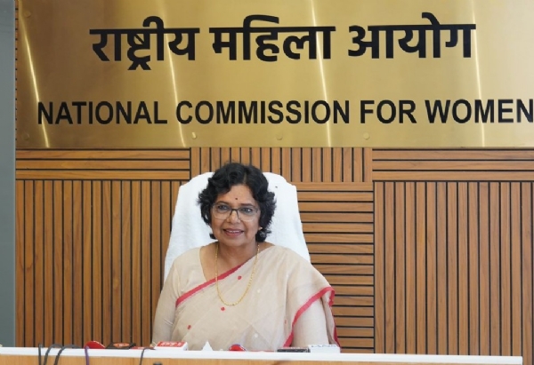 ਰਾਸ਼ਟਰੀ ਮਹਿਲਾ ਕਮਿਸ਼ਨ ਦੀ ਚੇਅਰਪਰਸਨ, ਵਿਜਯਾ ਰਹਾਟਕਰ।