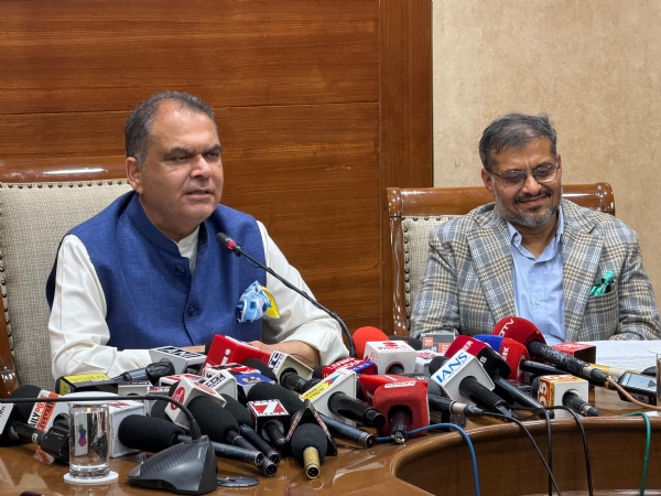 ਜਾਣਕਾਰੀ ਦਿੰਦੇ ਮੰਤਰੀ ਸੰਜੀਵ ਅਰੋੜਾ