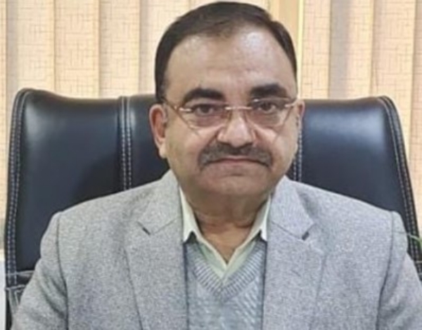 ਸਿਵਲ ਸਰਜਨ ਕਪੂਰਥਲਾ ਡਾ. ਸੰਜੀਵ ਭਗਤ ਸਿਵਲ ਸਰਜਨ ਕਪੂਰਥਲਾ ਡਾ. ਸੰਜੀਵ ਭਗਤ