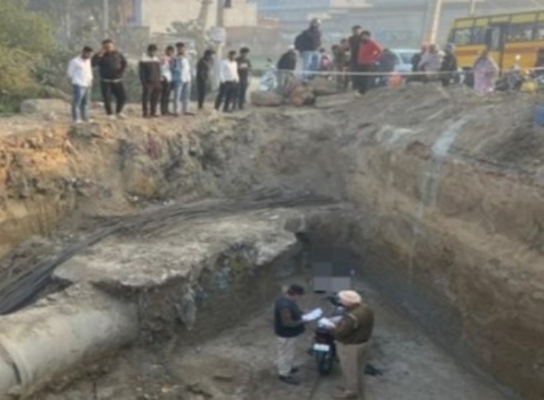 ਘਟਨਾ ਵਾਲੀ ਥਾਂ ’ਤੇ ਪਹੁੰਚੀ ਪੁਲਿਸ ਜਾਂਚ ਕਰਦੀ ਹੋਈ