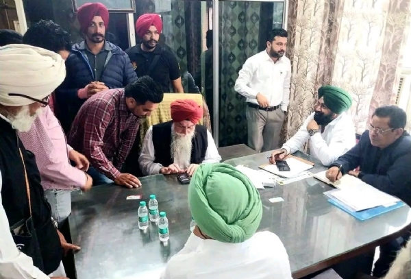 ਵਪਾਰੀਆਂ ਦੀਆਂ ਮੁਸ਼ਕਿਲਾਂ ਸੁਣਦੇ ਸਪੀਕਰ ਕੁਲਤਾਰ ਸਿੰਘ ਸੰਧਵਾਂ ਵਪਾਰੀਆਂ ਦੀਆਂ ਮੁਸ਼ਕਿਲਾਂ ਸੁਣਦੇ ਸਪੀਕਰ ਕੁਲਤਾਰ ਸਿੰਘ ਸੰਧਵਾਂ