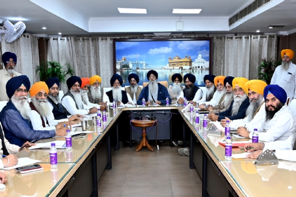 ਸ਼ਤਾਬਦੀ ਸਬੰਧੀ ਸਬ-ਕਮੇਟੀ ਦੀ ਇਕੱਤਰਤਾ ਐਡਵੋਕੇਟ ਧਾਮੀ ਦੀ ਅਗਵਾਈ ’ਚ ਹੋਈ। ਸ਼ਤਾਬਦੀ ਸਬੰਧੀ ਸਬ-ਕਮੇਟੀ ਦੀ ਇਕੱਤਰਤਾ ਐਡਵੋਕੇਟ ਧਾਮੀ ਦੀ ਅਗਵਾਈ ’ਚ ਹੋਈ।