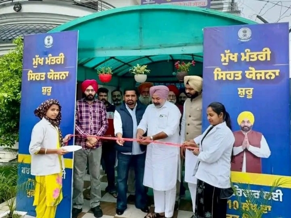 ਕੈਂਪ ਦਾ ਉਦਘਾਟਨ ਕਰਦੇ ਚੇਅਰਮੈਨ ਨਗਰ ਸੁਧਾਰ ਟਰੱਸਟ ਫ਼ਰੀਦਕੋਟ ਗਗਨਦੀਪ ਸਿੰਘ ਧਾਲੀਵਾਲ