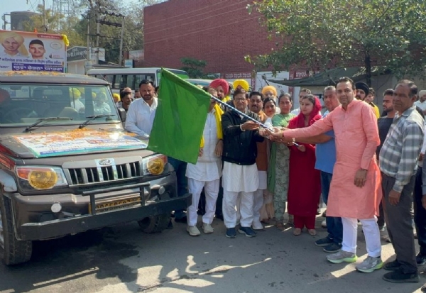 ਸ਼ਹੀਦ ਭਗਤ ਸਿੰਘ ਦੀ ਯਾਦ ਅਤੇ ਸ਼ਹੀਦੀ ਨੂੰ ਸਮਰਪਿਤ ਚੇਤਨਾ ਰੈਲੀ  ਨੂੰ ਮੈਡਮ ਖੁਸ਼ਬੂ ਸਵਨਾ ਨੇ ਹਰੀ ਝੰਡੀ ਦੇ ਕੇ ਕੀਤਾ ਰਵਾਨਾ