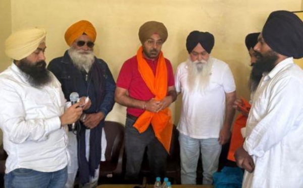 ਮਿਸਲ ਸਤਲੁਜ ਦੇ ਅਹੁਦੇਦਾਰ ਨਵਨਿਯੁਕਤ ਅਹੁਦੇਦਾਰਾਂ ਦਾ ਸਨਮਾਨ ਕਰਦੇ ਹੋਏ।