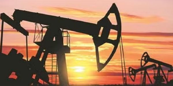 ਪੱਛਮੀ ਏਸ਼ੀਆ ਵਿੱਚ ਨਰਮੀ ਦੇ ਸੰਕੇਤਾਂ ਦੇ ਬਾਵਜੂਦ ਬ੍ਰੈਂਟ ਕੱਚੇ ਤੇਲ ਦੀਆਂ ਕੀਮਤਾਂ 103 ਡਾਲਰ ਪ੍ਰਤੀ ਬੈਰਲ ਦੇ ਨੇੜੇ