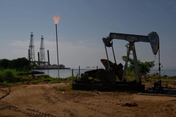 ਪ੍ਰਤੀਕਾਤਮਕ।