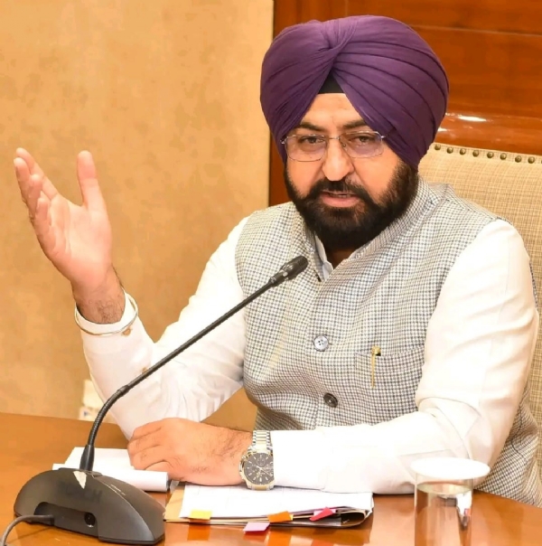 ਕੈਬਨਿਟ ਮੰਤਰੀ ਹਰਦੀਪ ਸਿੰਘ ਮੁੰਡੀਆਂ