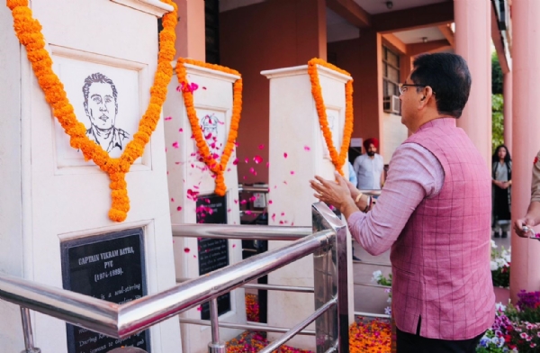 ਸ਼ਰਧਾਂਜਲੀ ਭੇਟ ਕਰਦੇ ਹੋਏ ਕੈਬਨਿਟ ਮੰਤਰੀ ਅਮਨ ਅਰੋੜਾ