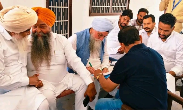 ਕੋਟਕਪੂਰਾ ਵਿਖੇ ਲੋਕ ਮਿਲਣੀ ਦੌਰਾਨ ਸਪੀਕਰ ਕੁਲਤਾਰ ਸਿੰਘ ਸੰਧਵਾਂ ਵਿਖੇ