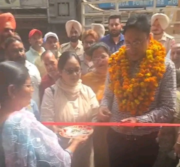 ਵਿਕਾਸ ਕਾਰਜਾਂ ਦਾ ਉਦਘਾਟਨ ਕਰਦੇ ਵਿਧਾਇਕ ਡਾ. ਗੁਪਤਾ ਵਿਕਾਸ ਕਾਰਜਾਂ ਦਾ ਉਦਘਾਟਨ ਕਰਦੇ ਵਿਧਾਇਕ ਡਾ. ਗੁਪਤਾ