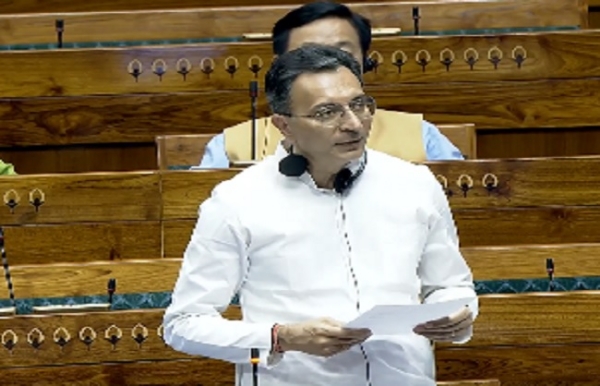 ਜਤਿਨ ਪ੍ਰਸਾਦ ਲੋਕ ਸਭਾ ਵਿੱਚ ਪਬਲਿਕ ਟਰੱਸਟ ਪ੍ਰੋਵੀਜ਼ਨਜ਼ (ਸੋਧ) ਬਿੱਲ, 2026 ਪੇਸ਼ ਕਰਦੇ ਹੋਏ