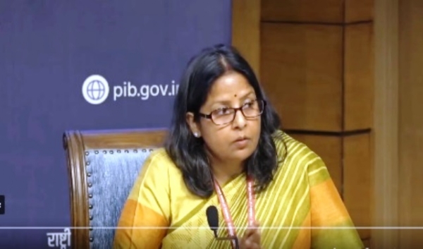ਪੈਟਰੋਲੀਅਮ ਅਤੇ ਕੁਦਰਤੀ ਗੈਸ ਮੰਤਰਾਲੇ ਦੀ ਸੰਯੁਕਤ ਸਕੱਤਰ ਸੁਜਾਤਾ ਸ਼ਰਮਾ, ਅੰਤਰ-ਮੰਤਰਾਲਾ ਪ੍ਰੈਸ ਕਾਨਫਰੰਸ ਵਿੱਚ