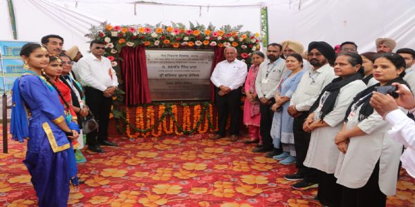 ਬਰਿੰਦਰ ਗੋਇਲ ਨੇ ਸੀਨੀਅਰ ਸੈਕੰਡਰੀ ਸਕੂਲ ਲਹਿਰਾਗਾਗਾ ਦੀ ਨਵੀਂ ਇਮਾਰਤ ਦਾ ਰੱਖਿਆ ਨੀਂਹ ਪੱਥਰ