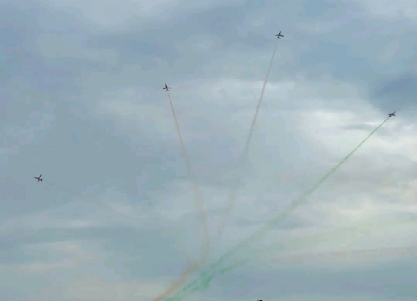 ਕਰਤੱਵ ਦਿਖਾਉਂਦੇ ਜਹਾਜ਼