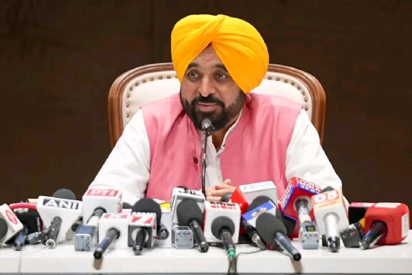 ਮੁੱਖ ਮੰਤਰੀ ਭਗਵੰਤ ਮਾਨ ਗੱਲਬਾਤ ਕਰਦੇ ਹੋਏ ਮੁੱਖ ਮੰਤਰੀ ਭਗਵੰਤ ਮਾਨ ਗੱਲਬਾਤ ਕਰਦੇ ਹੋਏ