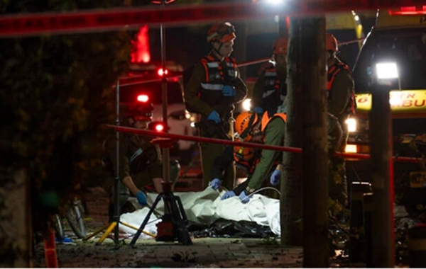 ਇਜ਼ਰਾਈਲ ਦੀ ਰਾਜਧਾਨੀ ਤੇਲ ਅਵੀਵ ਵਿੱਚ ਸ਼ਨੀਵਾਰ ਤੜਕੇ ਹੋਏ ਹਮਲੇ ਵਿੱਚ ਇੱਕ ਵਿਅਕਤੀ ਦੀ ਮੌਤ ਹੋ ਗਈ।