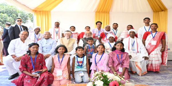 ਉਪ ਰਾਸ਼ਟਰਪਤੀ ਰਾਧਾਕ੍ਰਿਸ਼ਨਨ ਨੇ ਉਲੀਹਾਟੂ ਵਿੱਚ ਬਿਰਸਾ ਮੁੰਡਾ ਨੂੰ ਦਿੱਤੀ ਸ਼ਰਧਾਂਜਲੀ