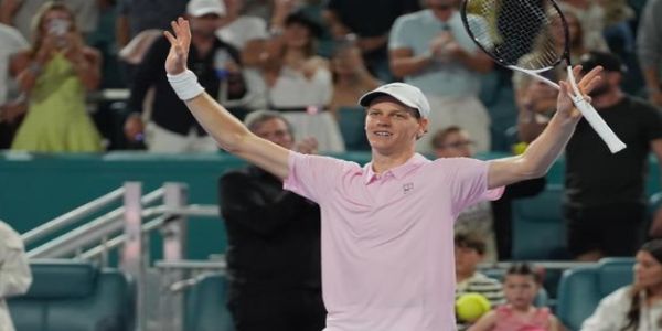 ਮਿਆਮੀ ਓਪਨ 2026 : ਯੈਨਿਕ ਸਿਨਰ ਨੇ ਜ਼ਵੇਰੇਵ ਨੂੰ ਹਰਾ ਕੇ ਫਾਈਨਲ ’ਚ ਬਣਾਈ ਜਗ੍ਹਾ