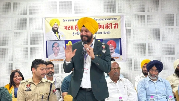 ਸੰਬੋਧਨ ਕਰਦੇ ਪੰਜਾਬ ਰਾਜ ਤੇ ਚੰਡੀਗੜ੍ਹ (ਯੂ.ਟੀ.) ਮਨੁੱਖੀ ਅਧਿਕਾਰ ਕਮਿਸ਼ਨ ਦੇ ਮੈਂਬਰ ਪਦਮ ਸ਼੍ਰੀ ਜਿਤੇਂਦਰ ਸਿੰਘ ਸ਼ੰਟੀ