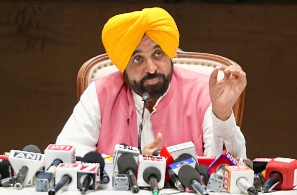 ਪ੍ਰੈੱਸ ਕਾਨਫਰੰਸ ਨੂੰ ਸੰਬੋਧਨ ਕਰਦੇ ਮੁੱਖ ਮੰਤਰੀ ਭਗਵੰਤ ਮਾਨ