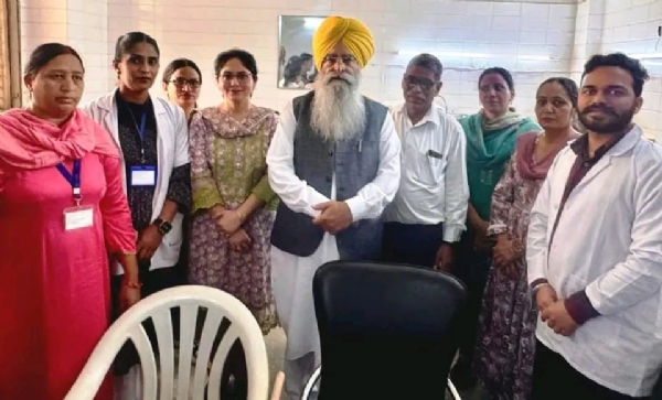ਕੈਬਿਨੇਟ ਮੰਤਰੀ ਗੁਰਮੀਤ ਸਿੰਘ ਖੁੱਡੀਆਂ ਵੱਲੋਂ ਮੈਡੀਕਲ ਕੈਂਪ ਅਤੇ ਨਵੀਂ ਲੈਬ ਦਾ ਉਦਘਾਟਨ ਕੀਤਾ ਗਿਆ ਕੈਬਿਨੇਟ ਮੰਤਰੀ ਗੁਰਮੀਤ ਸਿੰਘ ਖੁੱਡੀਆਂ ਵੱਲੋਂ ਮੈਡੀਕਲ ਕੈਂਪ ਅਤੇ ਨਵੀਂ ਲੈਬ ਦਾ ਉਦਘਾਟਨ ਕੀਤਾ ਗਿਆ