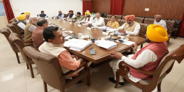 ਪੰਜਾਬ ਕੈਬਨਿਟ ਵੱਲੋਂ ‘ਮੁੱਖ ਮੰਤਰੀ ਮਾਵਾਂ ਧੀਆਂ ਸਤਿਕਾਰ ਯੋਜਨਾ’ ਸ਼ੁਰੂ ਕਰਨ ਲਈ ਹਰੀ ਝੰਡੀ