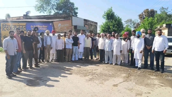 ਪਿੰਡ ਸਜਮੋਰ ’ਚ ਸਾਬਕਾ ਡੀਆਈਜੀ ਦਲਜੀਤ ਸਿੰਘ ਰਾਣਾ ਦੀ ਮੁਲਾਕਾਤ, ਲੋਕਾਂ ਦੇ ਸਹਿਯੋਗ ਦਾ ਮਿਲਿਆ ਭਰੋਸਾ