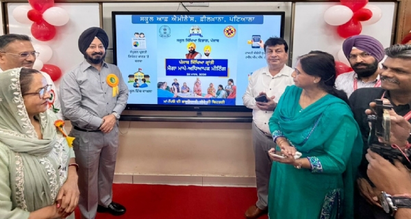 ਵਿਧਾਇਕ ਅਜੀਤਪਾਲ ਸਿੰਘ ਕੋਹਲੀ ਵੱਲੋਂ ਸਕੂਲ ਆਫ਼ ਐਮੀਨੈਂਸ ਫ਼ੀਲਖ਼ਾਨਾ, ਪਟਿਆਲਾ ਵਿਖੇ ਡਿਜ਼ੀਟਲ ਇੰਟਰਐਕਟਿਵ ਪੈਨਲਾਂ ਦਾ ਉਦਘਾਟਨ ਕੀਤਾ ਗਿਆ।