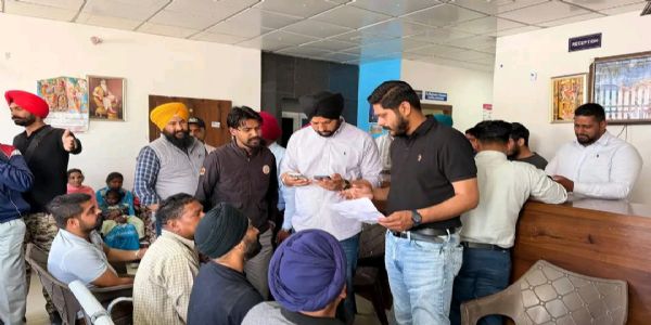 ਵਿਧਾਇਕ ਸ਼ੈਰੀ ਕਲਸੀ ਨੇ ਲੋਕ ਮਿਲਣੀ ਦੌਰਾਨ ਲੋਕਾਂ ਦੀਆਂ ਮੁਸ਼ਕਿਲਾਂ ਸੁਣ ਕੇ ਕੀਤੀਆਂ ਹੱਲ