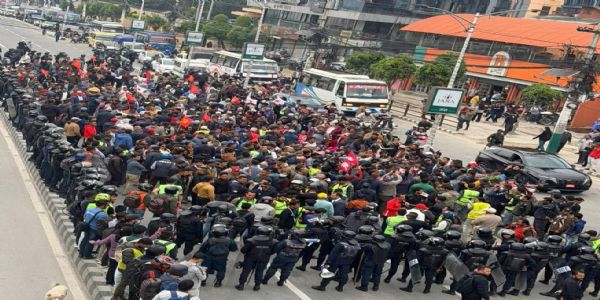 ਓਲੀ ਦੀ ਗ੍ਰਿਫਤਾਰੀ ਦੇ ਖਿਲਾਫ ਸਮਰਥਕਾਂ ਦਾ ਪ੍ਰਦਰਸ਼ਨ ਸੋਮਵਾਰ ਨੂੰ ਵੀ ਜਾਰੀ