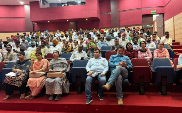 ਵਰਕਸ਼ਾਪ ’ਚ ਪਹੁੰਚੇ ਭਾਗੀਦਾਰ