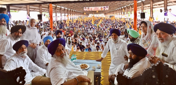 ਰੈਲੀ ਨੂੰ ਸੰਬੋਧਨ ਕਰਦੇ ਹੋਏ ਅਕਾਲੀ ਦਲ ਦੇ ਪ੍ਰਧਾਨ ਸੁਖਬੀਰ ਸਿੰਘ ਬਾਦਲ