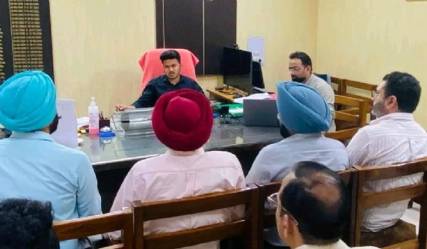 ਪੰਜਾਬ ਸਖੀ ਸ਼ਕਤੀ ਮੇਲਾ ਸਬੰਧੀ ਮੀਟਿੰਗ ਕਰਦੇ ਅਧਿਕਾਰੀ