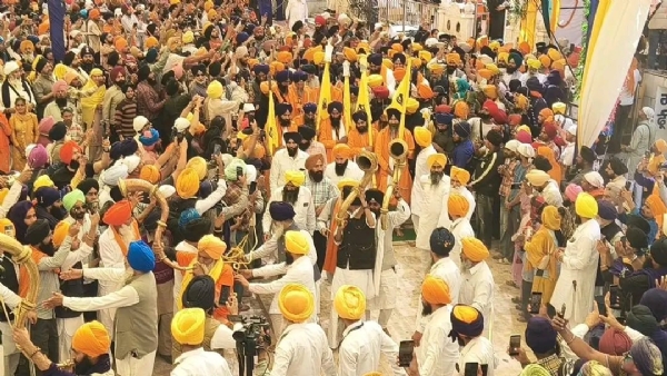 ਤਖਤ ਸ਼੍ਰੀ ਕੇਸਗੜ੍ਹ ਸਾਹਿਬ ਤੋਂ ਸਜਾਏ ਗਏ ਮੁਹੱਲੇ ਦੀਆਂ ਵੱਖ-ਵੱਖ ਤਸਵੀਰਾਂ